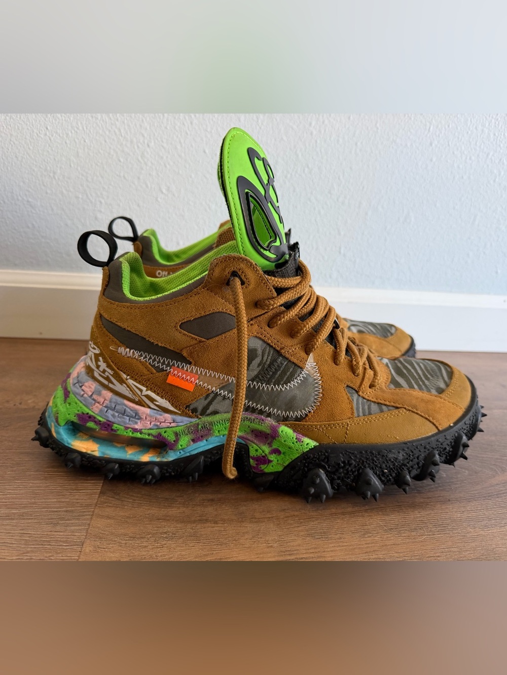Nike x Off-White Air Terra Forma Wheat Green Strike Size 10.5